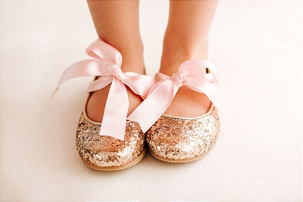 calçados infantis, promoção de sapatos infantis, sapato dourado, - Lelê com  pé - os melhores sapatos infantis