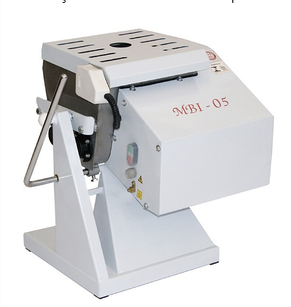 Amassadeira Semirrápida Basculante 220v MBI-05 Gastromaq