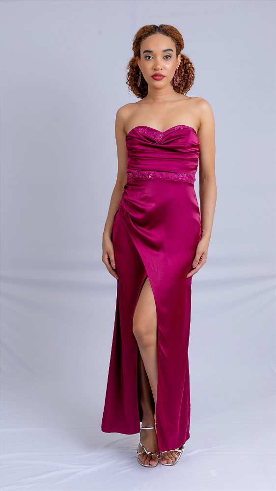 VESTIDO GOLA BOBA RECORTE SAIA LONGA