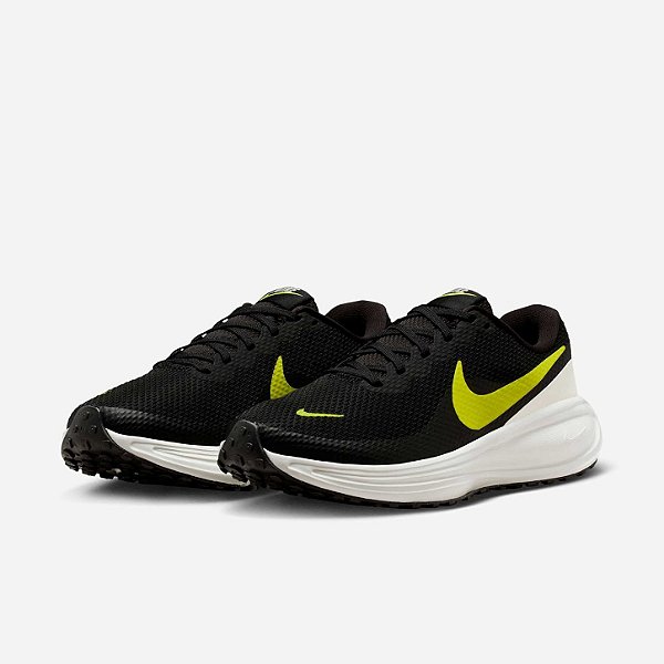 Nike Revolution 8