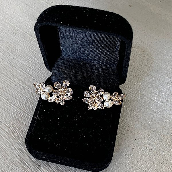 Brincos ear cuff em perolas e zirconias para noiva  modelo Giovanna