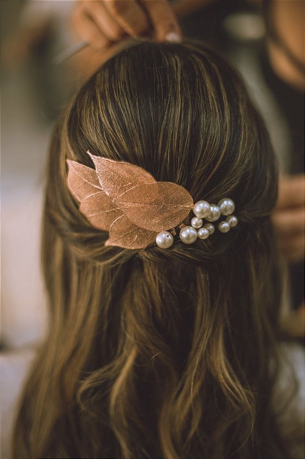 Folhas com pérolas - grampo para penteado