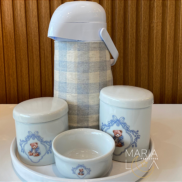Kit Higiene Bebê Ursinho Azul com Garrafa Térmica – Bandeja Redonda de Porcelana