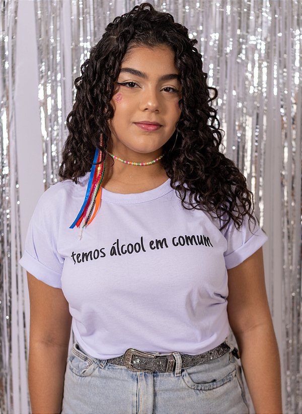Camiseta Temos álcool em comum