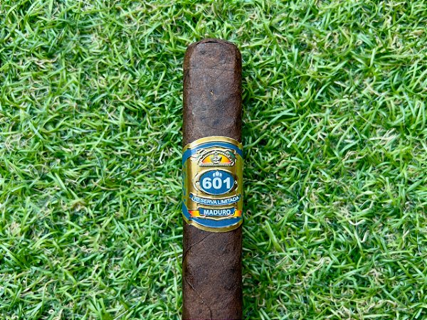Charuto Espinosa 601 Blue Label Maduro Robusto - Unidade