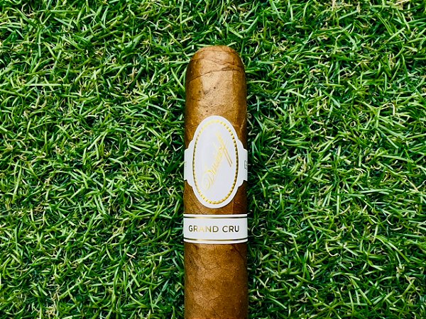 Charuto Davidoff Grand Cru Robusto - Unidade