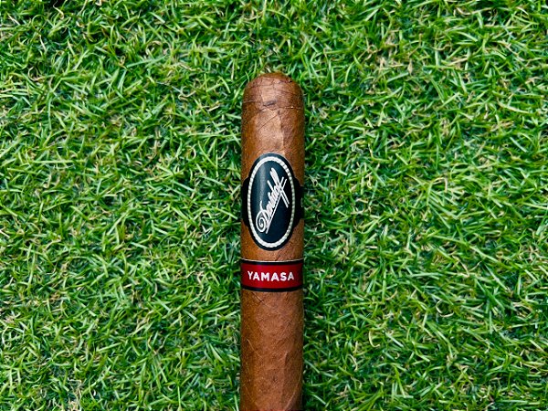 Charuto Davidoff Yamasa Robusto - Unidade