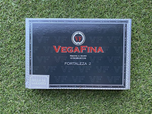 Charuto VegaFina Fortaleza 2 Robusto - Caixa com 10