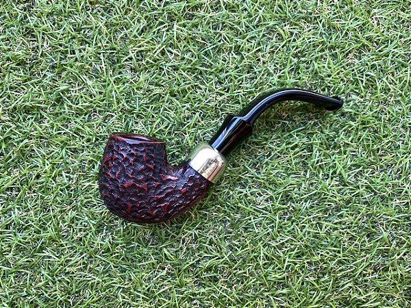 Cachimbo Peterson System Standard 317 Rustic Fishtail