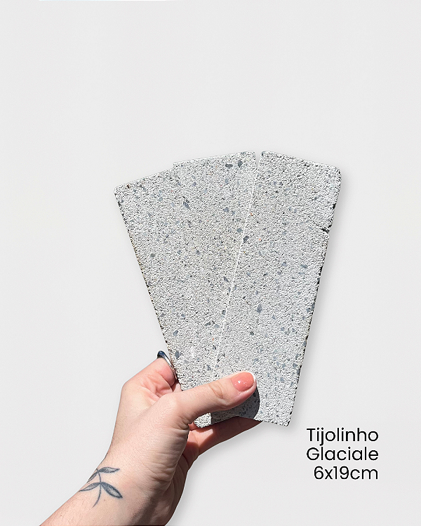 Revestimento Cimentício - Tijolinho Brick Terrazzo Glaciale 6x19cm - Amostra