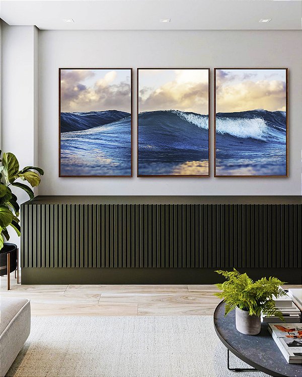 Trio de Quadros Mar Azul Vivo Ondas Leves e Céu Claro Natureza Arte Canvas Moldura