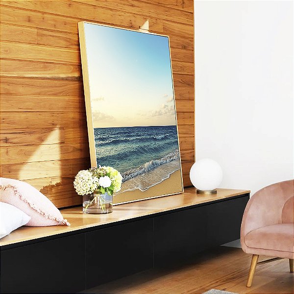 Quadro Vertical Praia de Mar Azul Intenso e Céu Claro Natureza Canvas Moldura