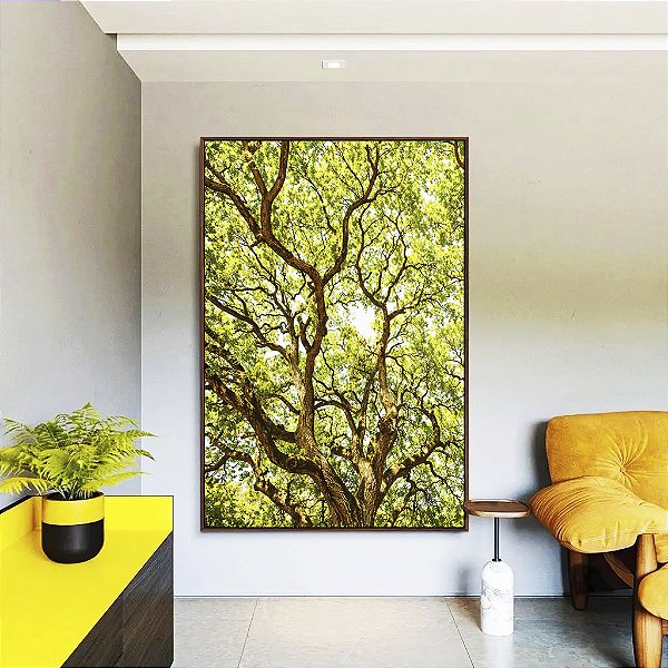 Quadro Vertical Copa de Árvore Iluminada Galhos Folhas Verdes Natureza Canvas Moldura
