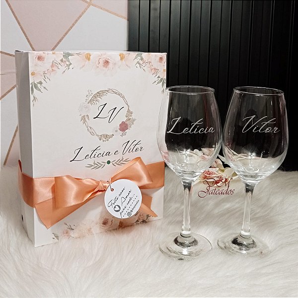 2 Taças Barone Vinho + Caixa branca - Personalizados