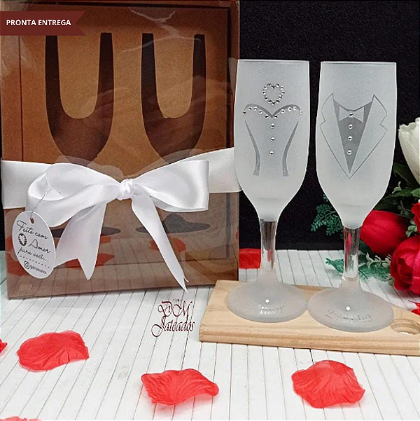 Kit Caixa com Taças para Noivos Amor Eterno