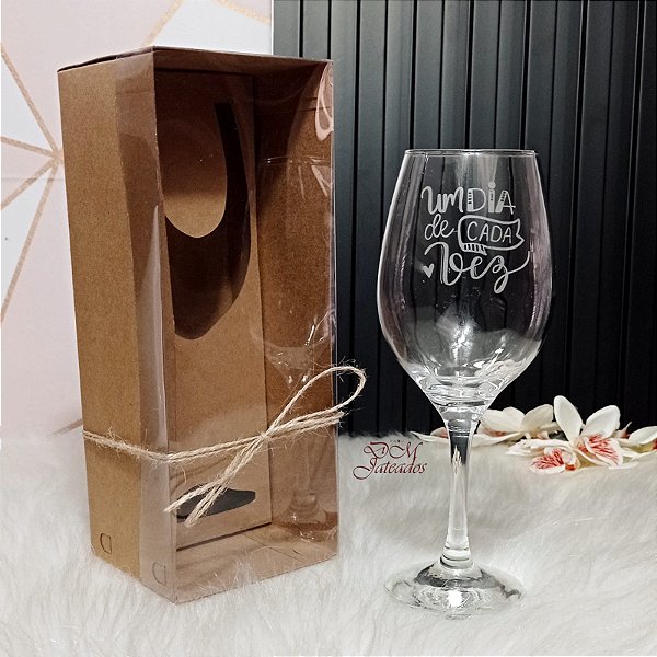 Caixa Individual + Taças para Vinho - Um Dia De Cada Vez