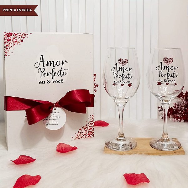 Caixa Presente + Par De Taças Vinho Vidro Personalizada- Amor Perfeito