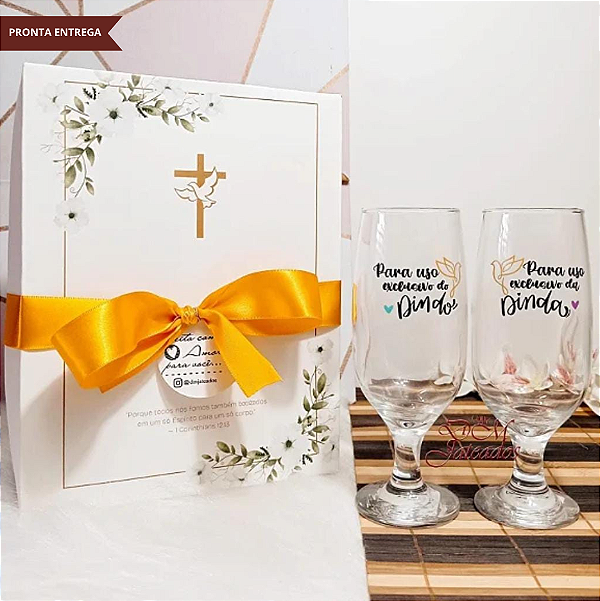 Taças de Cerveja com Caixa Convite Padrinhos Dindos Batismo Batizado Dinda Dindo