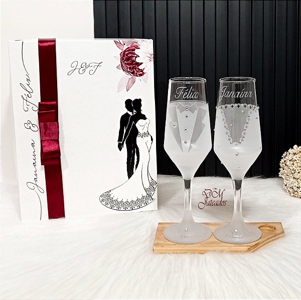 Kit 2 Taças Personalizadas Noivos + Caixa Luxo - Paris