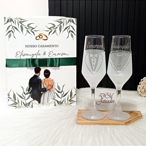 Kit Presente Casamento com 2 Taças Personalizadas Noivos + Caixa Decorativa - Amsterdã