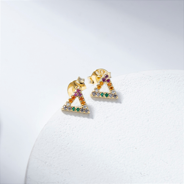 Brinco Pequeno Triângulo Zircônia Coloridas Banho de Ouro 18k