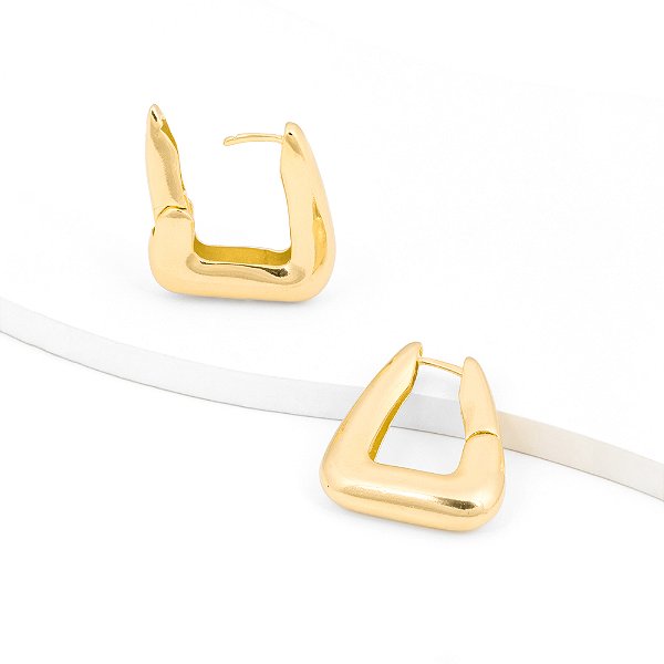 Argola Triângulo Grande Banho de Ouro 18k