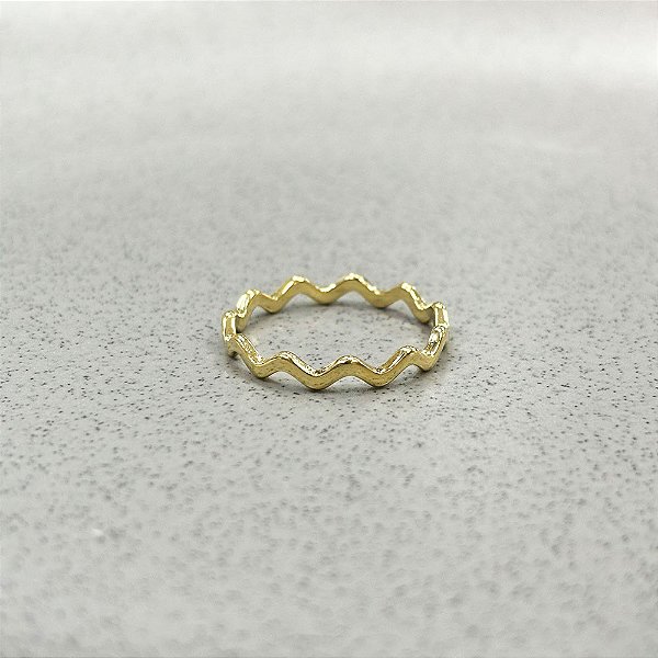 Anel Ondas Zig Zag Banho de Ouro 18k