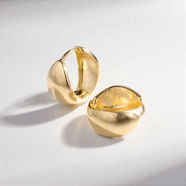 Argola Minimalista Pequena Banho de Ouro 18k