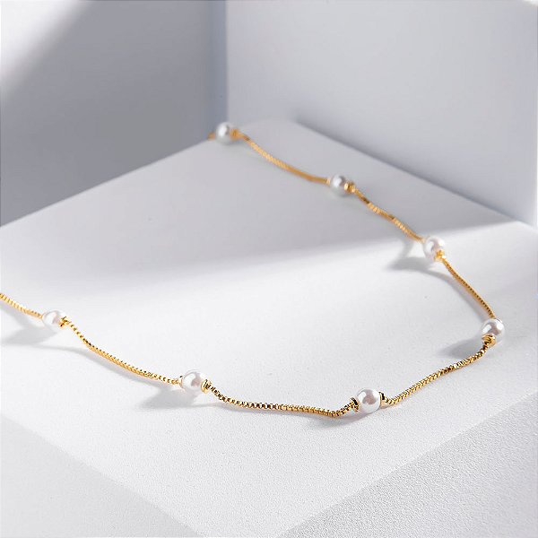 Colar Médio Mini Pérolas Banho de Ouro 18k