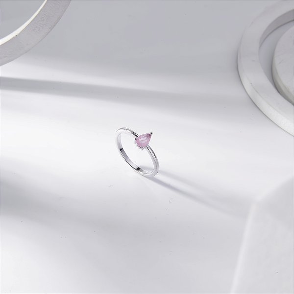 Anel Solitário Rosa Claro Gota Banho de Ródio Branco