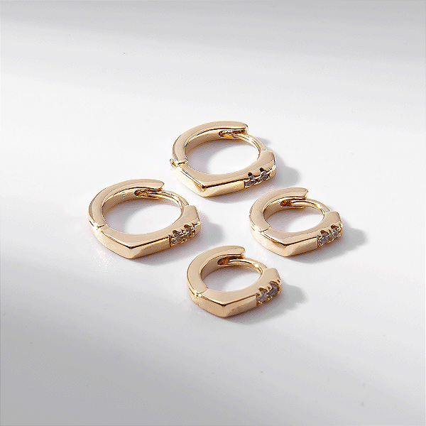 Duo Argolas Detalhes Zircônia Incolor Banho de Ouro 18k