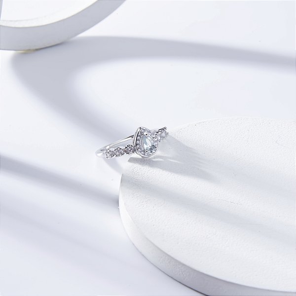 Anel Gota Zircônia Sky Blue Banho de Ródio Branco