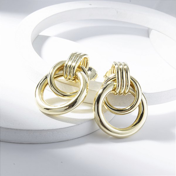 Brinco Médio Elos Entrelaçados Banho de Ouro 18k