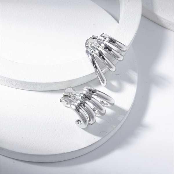 Brinco Earhook Quatro Linhas Banho de Ródio Branco