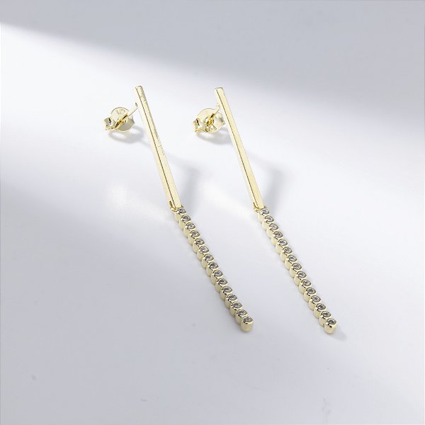 Brinco Longo Zircônias Circulares Banho de Ouro 18k