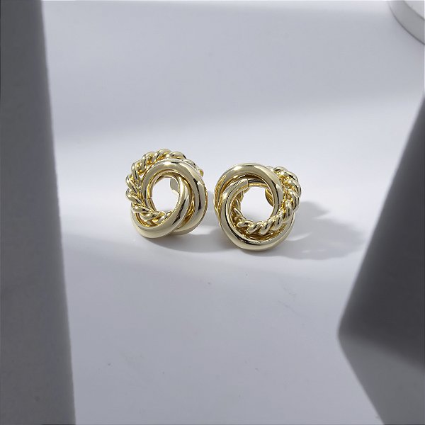 Brinco Entrelaçado Banho de Ouro 18k