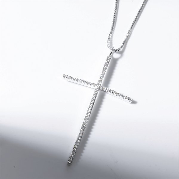 Colar Crucifixo Cravejado Zircônias Banho de Ródio Branco