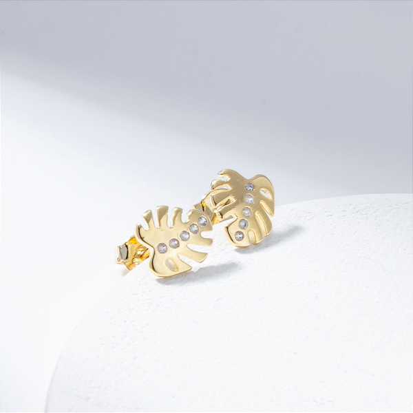 Brinco Folha Detalhes Zircônia Incolor Banho de Ouro 18k