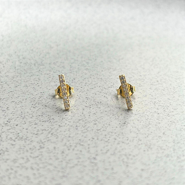 Brinco Palito Zircônias Incolor Banho de Ouro 18k