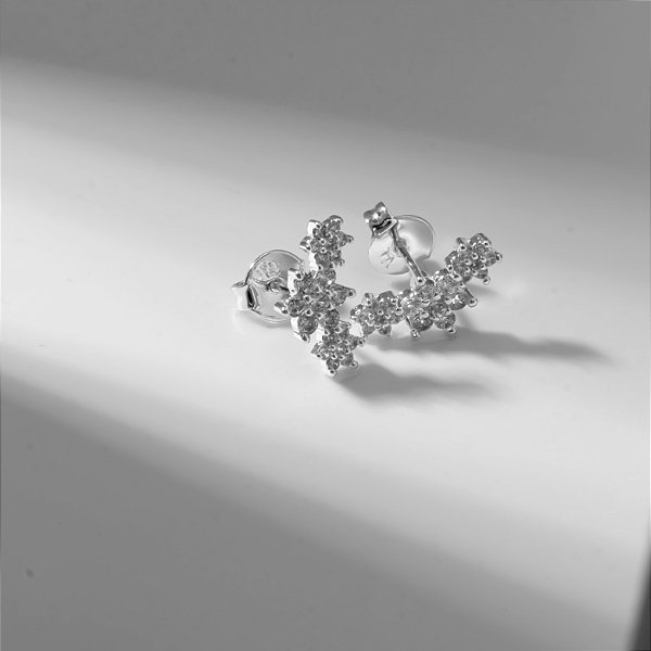 Brinco Ear Cuff Flores Zircônias Banho de Ródio Branco