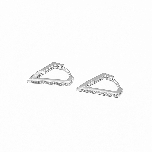 Argola Triangular Zircônias Incolor Banho de Ródio Branco