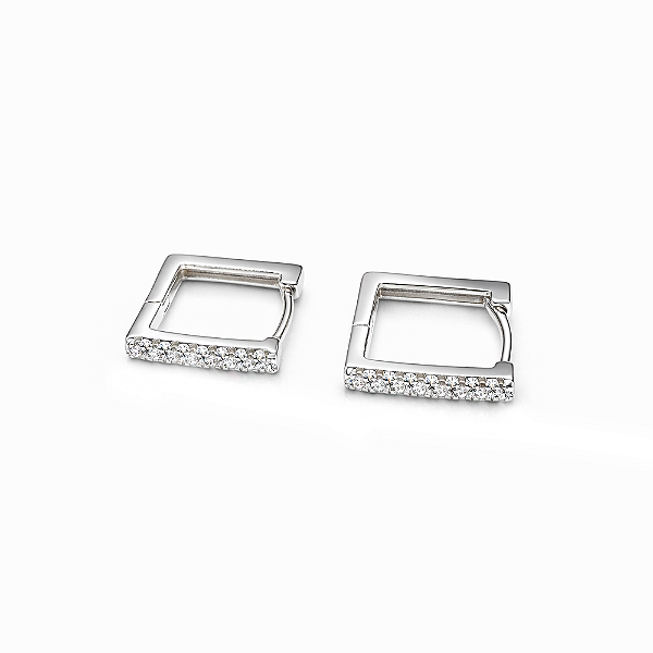 Argola Prata 925 com Zircônias em Formato Quadrado 0,7 cm