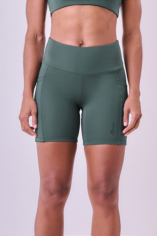 BERMUDA ESSENTIAL RUN STAMINA 3 BOLSOS 15CM FEM VERDE PINHEIRO