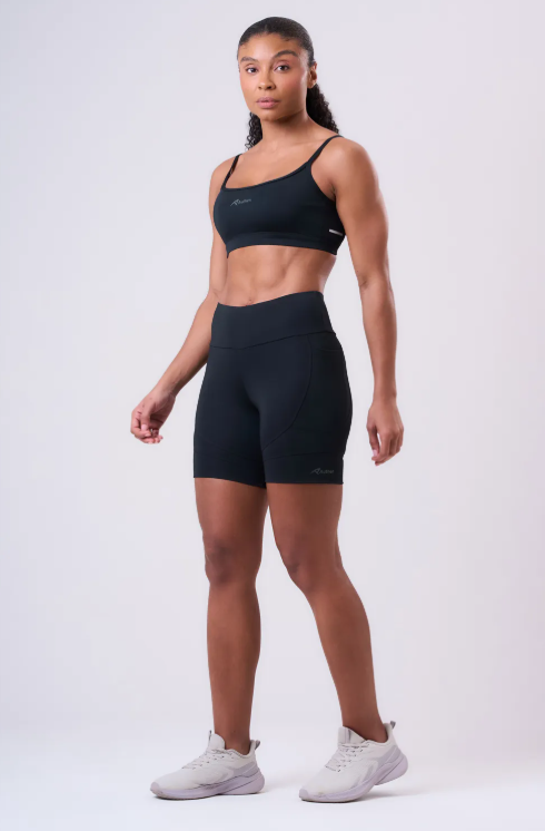 BERMUDA ESSENTIAL RUN TROT 3 BOLSOS 15CM PRETO