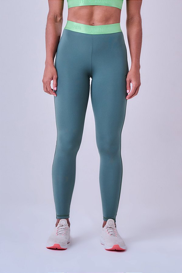 LEGGING ESSENTIAL FLEX STRIKE VERDE PINHEIRO
