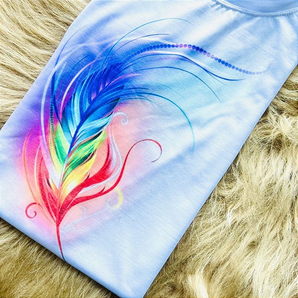 CAMISETA PENA COLORIDA - FEMININA - MATERIAL POLIESTER