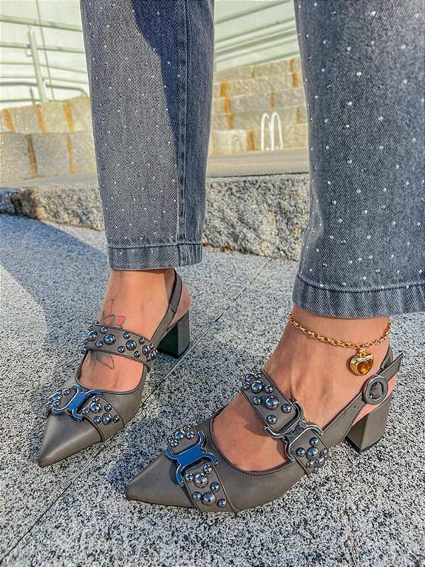 Scarpin Salto Bloco Neglee Chumbo Destroyed com Apliques Ônix