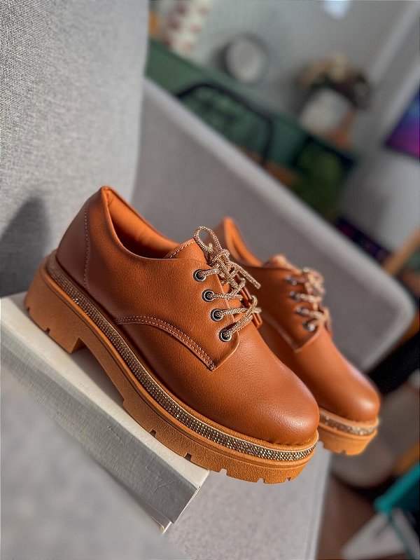 Loafer Beka Carmel e Brilhantes