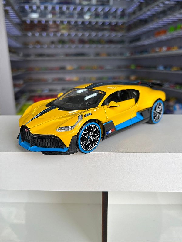Bugatti Divo amarelo 1:24 Maisto