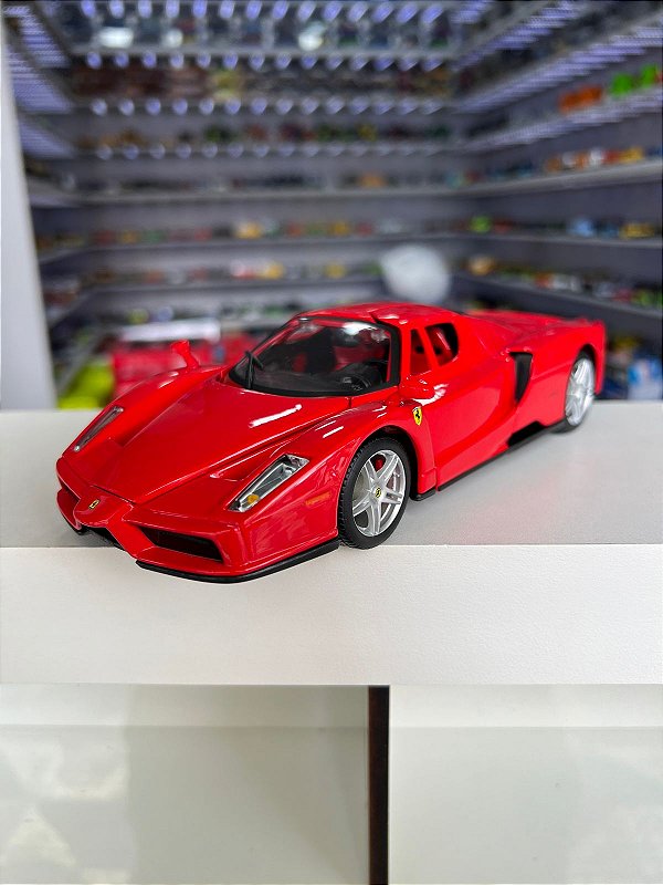 Enzo Ferrari vermelho 1:24 Bburago